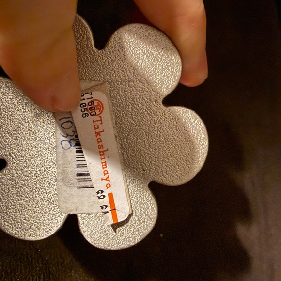 Flower Shaped Container - Picture 3 of 3